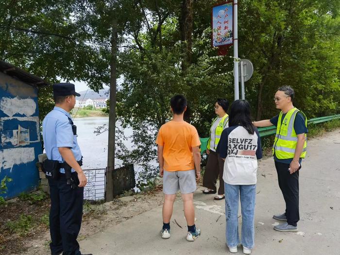 怀宁县黄墩派出所开展防溺水安全巡查宣传防范工作