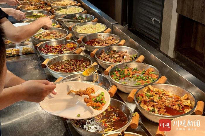 行业透视镜｜“超市食堂”杀进成都餐饮圈