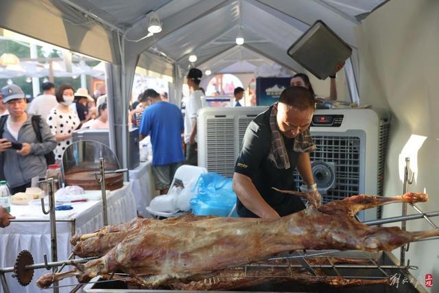 莎车老城非遗文化美食空降周浦，沪疆携手合办浦·莎乐巴扎