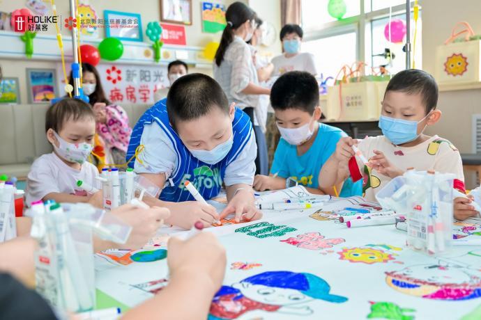 好莱客“为孩子·传递爱”| 青岛市妇女儿童医院新阳光病房学校顺利开学！