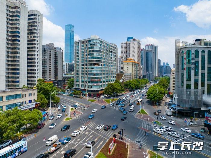 组图｜沿解放军入城路线，看长沙75年巨变