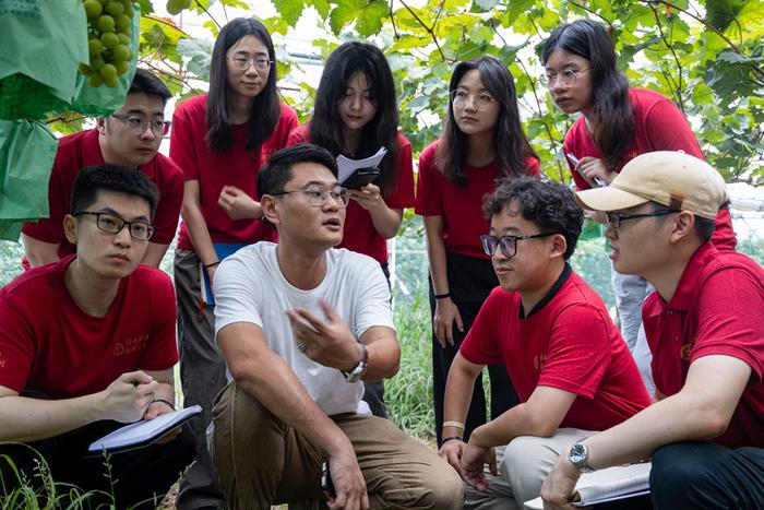 中国人民大学博士生服务团为福州市闽清县乡村振兴注入新活力