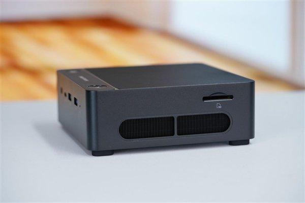 高性能AI Mini PC！铭凡UH125 Pro迷你主机图赏