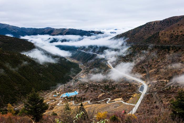 川观：我们为什么要行走川藏线？丨向云端——寻路川藏线上的中国