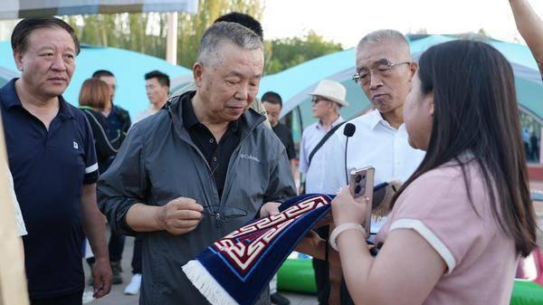 第二届全国自驾露营旅游发展大会暨“中国之路·向善而行”阿拉善自驾游主题活动盛大开幕