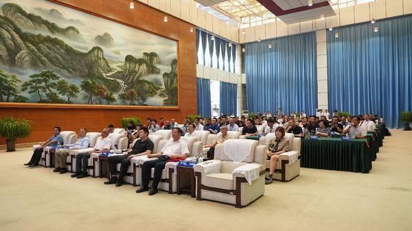 第二届全国自驾露营旅游发展大会暨“中国之路·向善而行”阿拉善自驾游主题活动盛大开幕