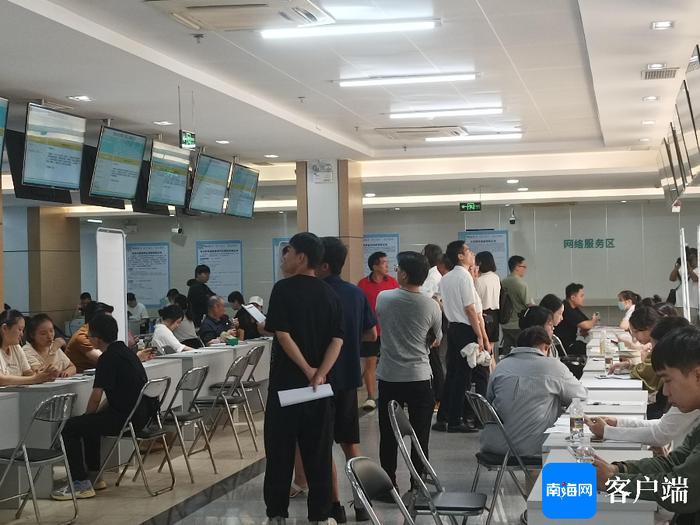 海南自贸港（海口）公益人才双选会首场线下招聘会成功举办