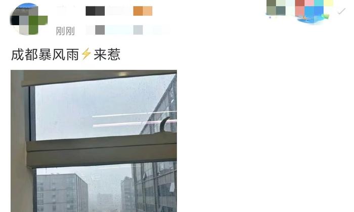 暴雨、雷电来了！华西急诊专家提醒“避雷”要点丨医本正经