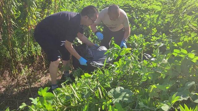 小偷夜盗金山一杂货铺200条香烟，紧接着又偷了一条船……