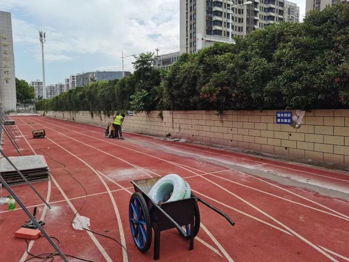 合肥市兴海苑小学：暑期校园维修忙 优化环境育桃李