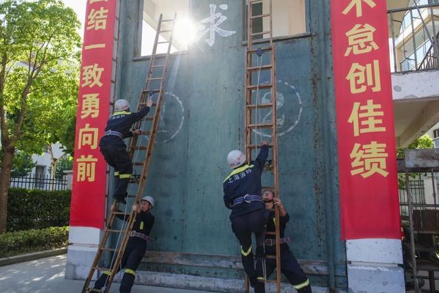 多图直击！场景震撼！带你感受训练场上的“热辣滚烫”