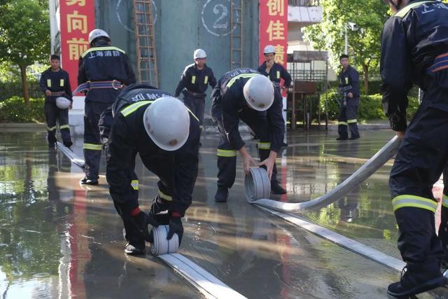 多图直击！场景震撼！带你感受训练场上的“热辣滚烫”