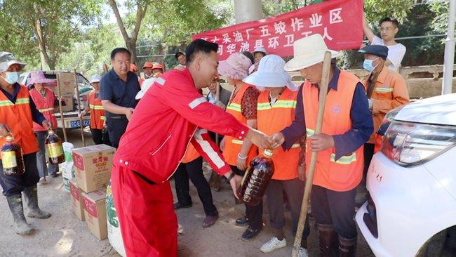 中国石油长庆油田采油十厂：温暖传递的连心桥