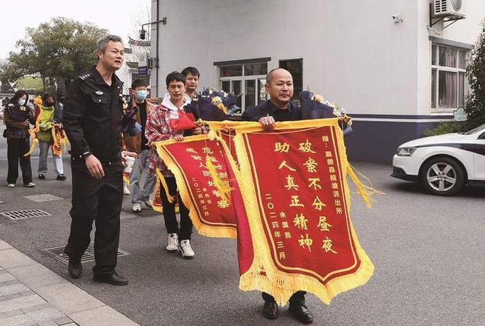 徐华东：守护平安的“白头神探”