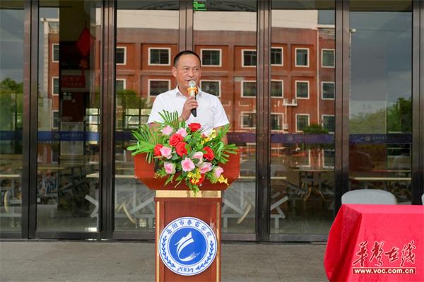 奋泳向前 澎湃夏天  岳阳市春雷学校举办第二届校园游泳节