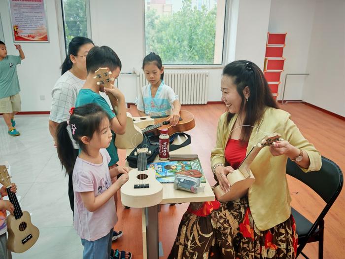 八角街道社区开展多彩暑期活动，点亮缤纷夏日