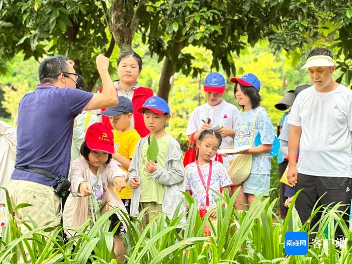 三亚天涯区党群服务中心为青少年提供“暑期课堂”