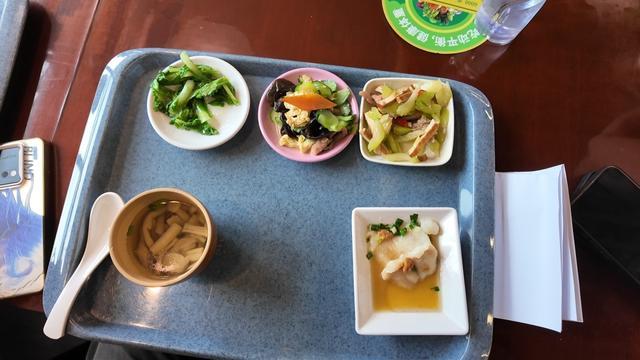 供餐时间？餐品口味？这个街道邀请外卖快递小哥来了场“试吃”……