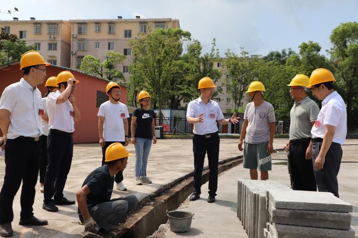 九江金安高级中学（九江石化中学）第三届第一次教职工代表大会胜利闭幕