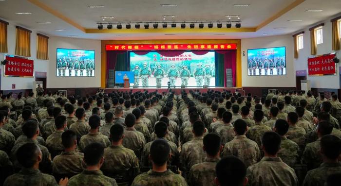 英雄精神时空交汇，当“杨根思”遇上“张思德”……