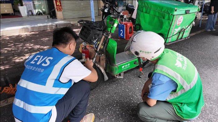 广州白云区为电动自行车做了一次免费“体检”