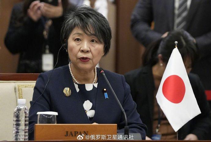 10多人竞逐，新的日本首相是TA？丨夜观天下·深读