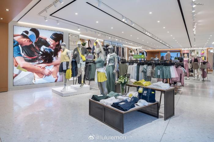 特步国际，不想只做「跑鞋界的lululemon」