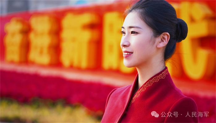 从仪仗女兵到文职，她的军旅芳华“别样多彩”