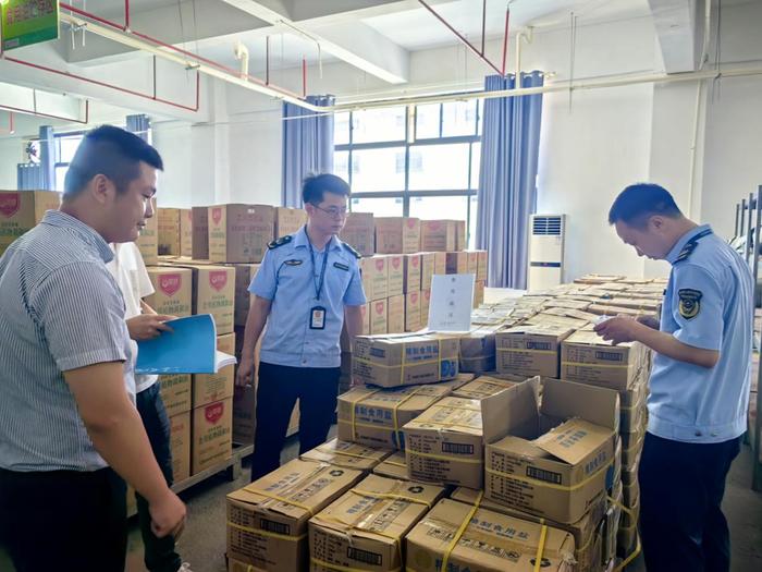 江西省赣州市南康区市场监管局开展秋季开学校园食品安全监管