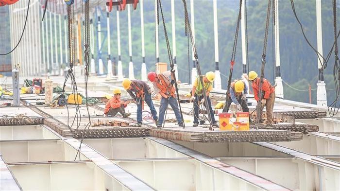 金州大桥建设正酣