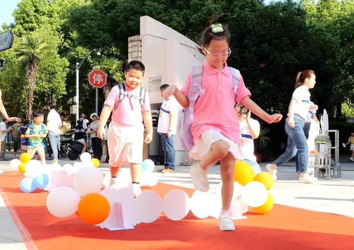 沪上中小学9月2日开学，这些一年级新生的入学教育活动，学了什么？