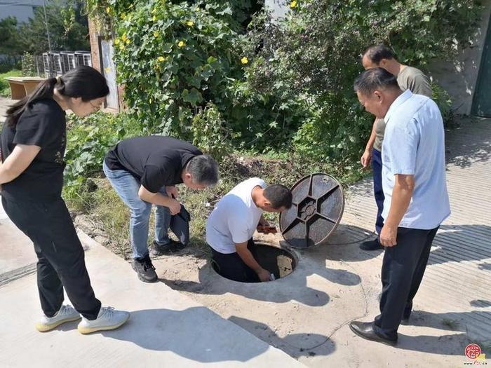 济南市供排水监测中心组织学校自备井管理及水质监测联合执法检查