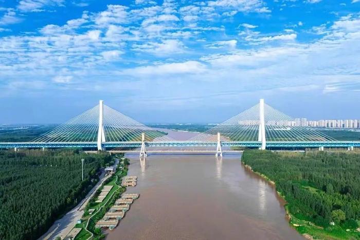 正在建设中的济南黄河大桥。图片来源:济南城市建设集团微信官方号
