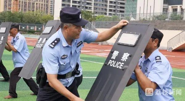 护航开学季，守牢安全关！江苏各地为广大师生及家长送上“平安开学礼”