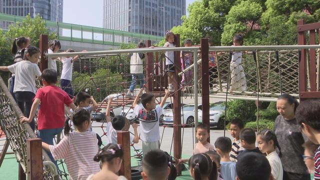 幼儿园萌娃要成小学生啦，先到校园逛一逛→