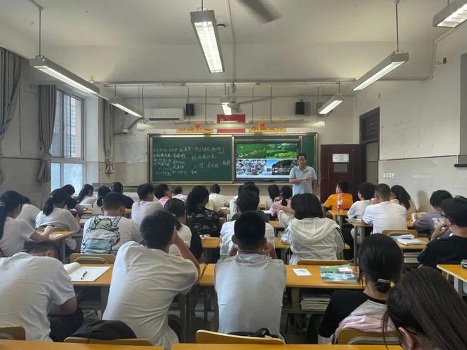 聚智勠力开新局 行稳致远谋新篇 ——西安市中铁中学2024年秋季开学准备工作有序进行