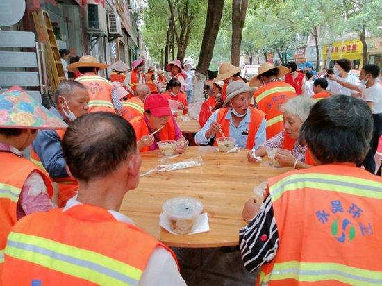 江西宜黄县总工会携手公益组织打造工会驿站