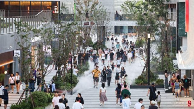 昔日水泥厂变身西岸梦中心