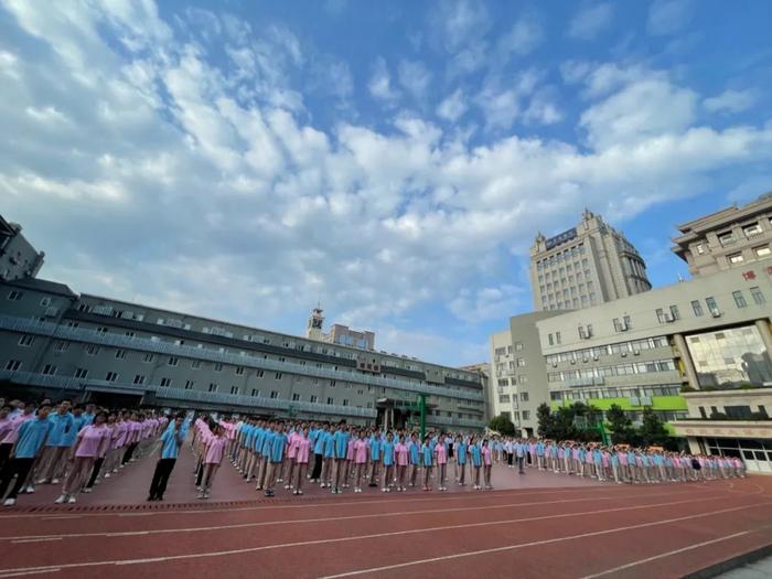 凝心聚力启新程 扩优提质向未来——西安市第三十中学2024年秋季开学典礼纪实