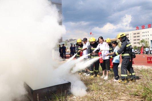 贵州各地组织开展形式多样的消防安全“第一课”活动