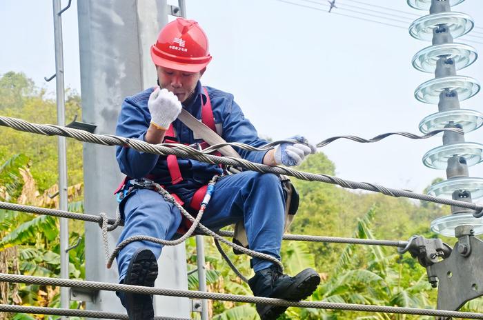 百色市总工会扎实推进产业工人队伍建设改革工作