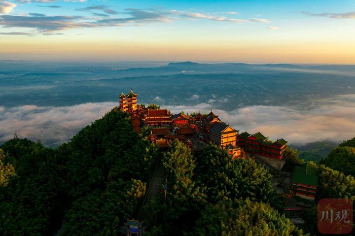 C视觉︱宜宾：蜀南竹海 山寺朝霞风光美