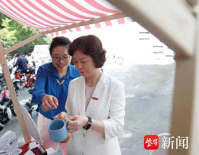 南京林业大学开展“茗香芬芳 师恩绵长”教师节活动