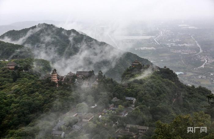 崆峒山云海景观（央广网发 吴希会 摄）