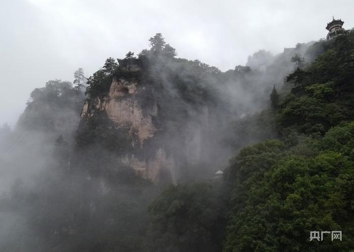 崆峒山云海景观（央广网发 吴希会 摄）