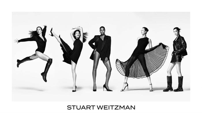 Stuart Weitzman如何从抢不到的“网红”到被甩卖？