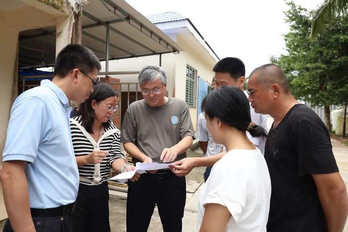 周红波看望慰问三亚支援文昌灾后恢复重建工作队伍时指出 同舟共济 攻坚克难 助力文昌打赢灾后恢复重建攻坚战