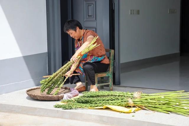 金黄色，嘎巴脆？金山人都爱吃！