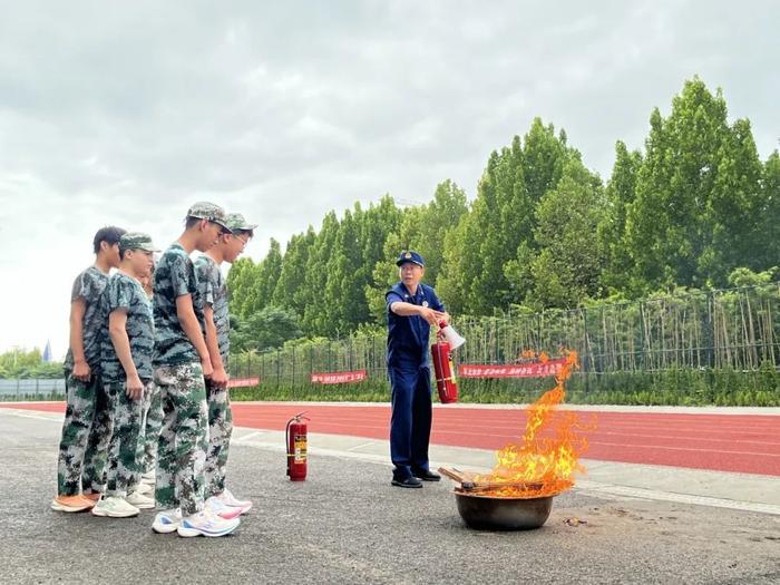 青州圣维科技高中：以“演”促练 防患未“燃”