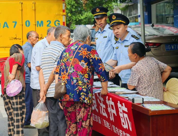 重庆市涪陵区市场监管局持续开展“手机变砝码、计量惠民生”服务活动